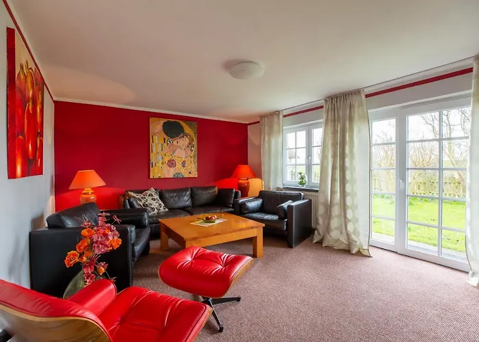 Austernfischer Haus * Pellworm